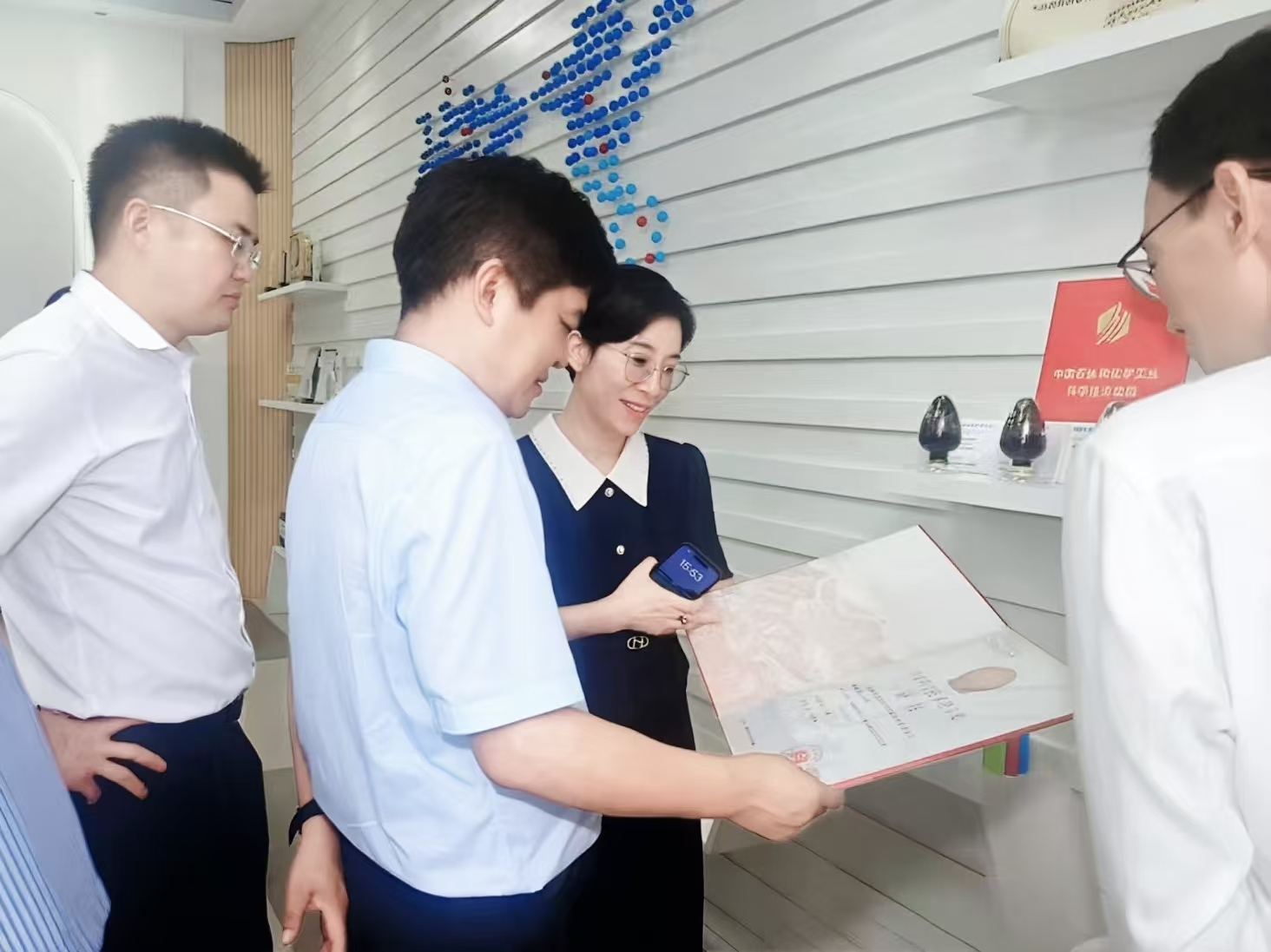 1758768509700428.jpg 1758768509700428.jpg